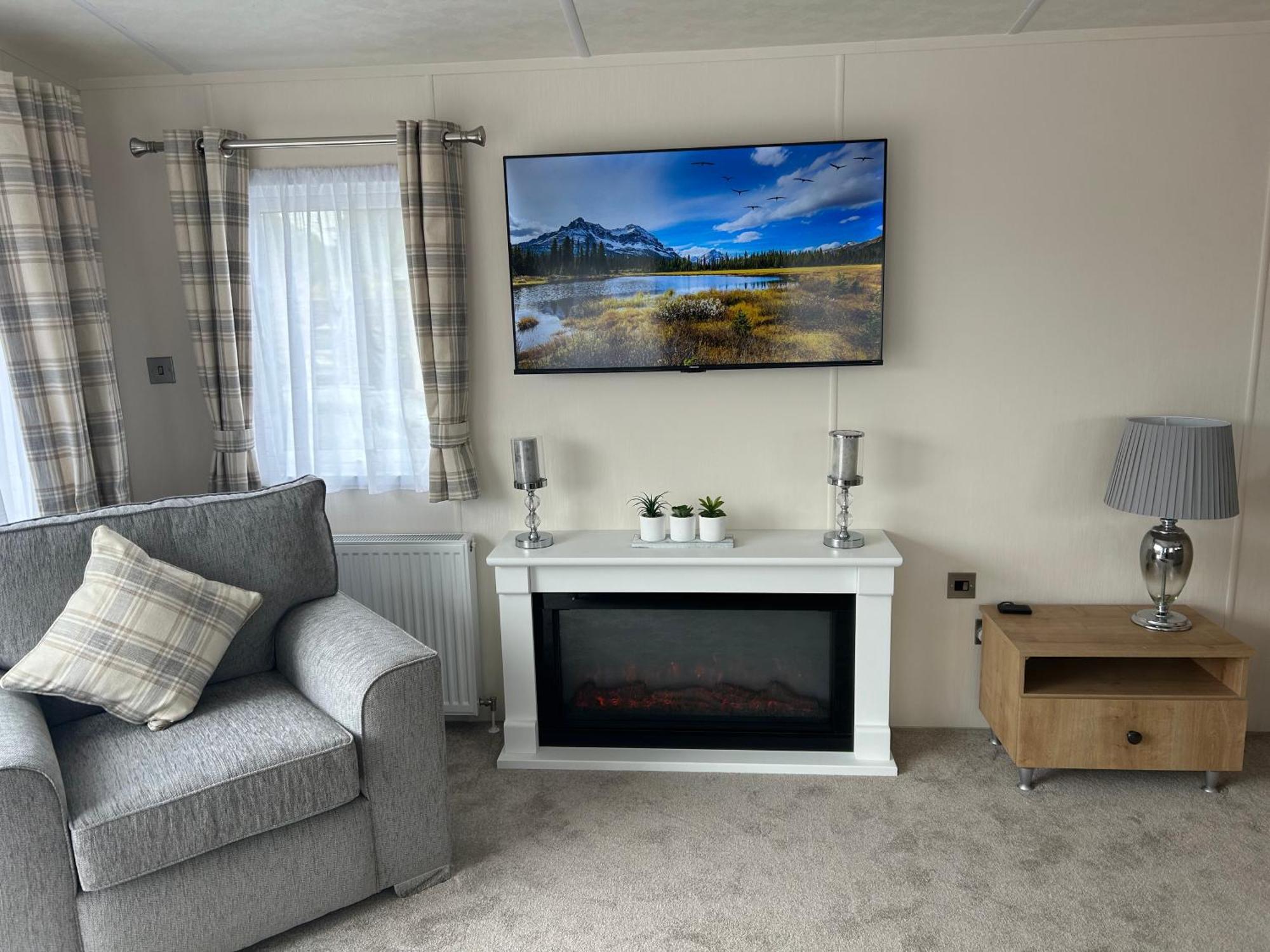 Kingfisher Lodge Long Acre Holiday Park Івшем Екстер'єр фото