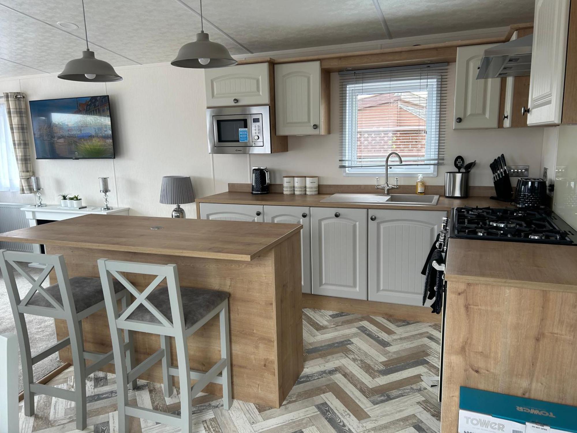 Kingfisher Lodge Long Acre Holiday Park Івшем Екстер'єр фото
